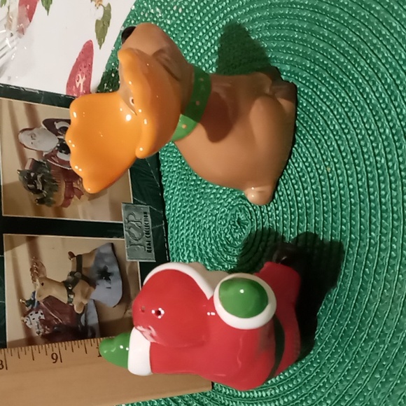 JC PENNEY HOLIDAY REINDEER & SANTA SALT AND PEPPER SET - Picture 5 of 11